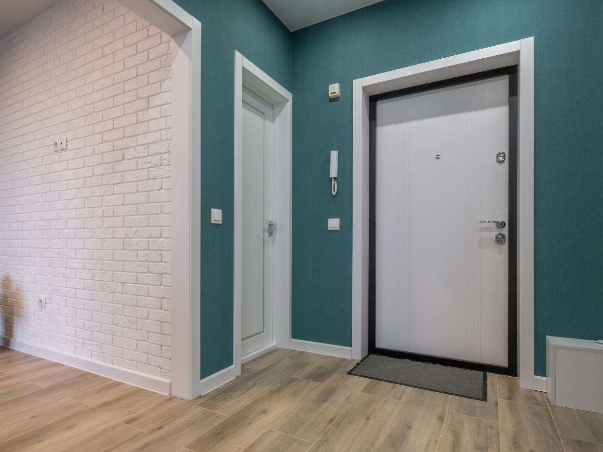 Как двери с шумоизоляцией помогают вернуть тишину в квартиру