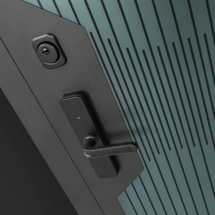 Входная дверь Лабиринт Смартлаб 03 - Орех премиум